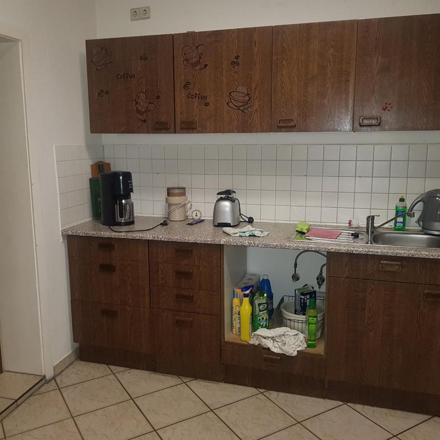 Ferienwohnung Wettin Am Petersbrunnen Ngoại thất bức ảnh